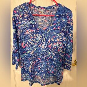 Lilly Pulitzer V-Neck top with 3/4 sleeve